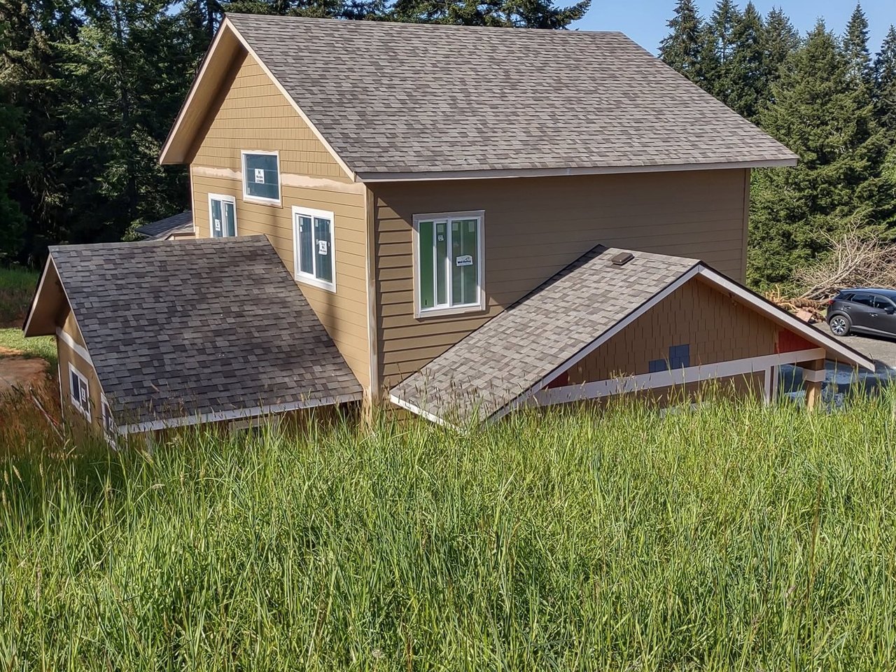 Custom garage in Lane County