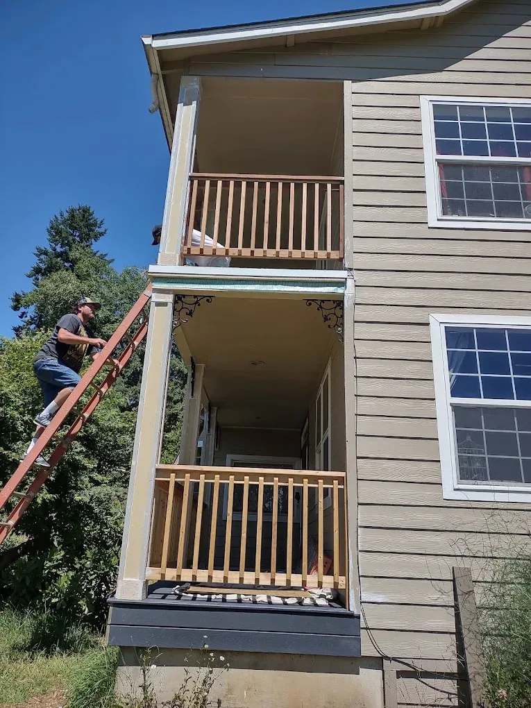 Hillside Garage & ADU Build by Red Umbrella, Eugene Oregon